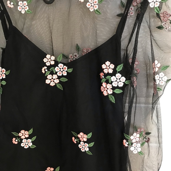 Black and floral sheer long sleeve top - Picture 3 of 3